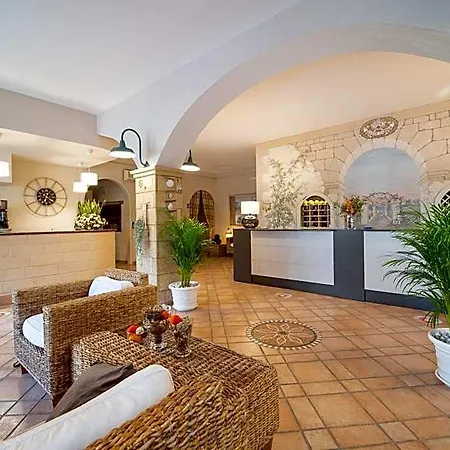 Costa D'oro Hotel