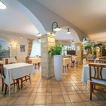 Costa D'oro Hotel 3*